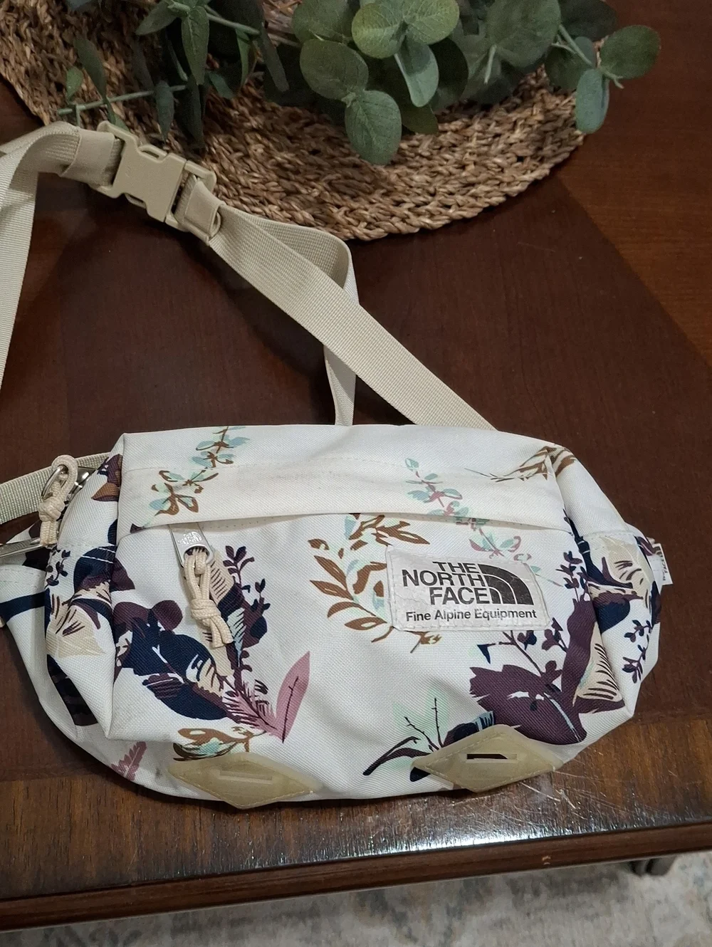 The North Face Berkley Lumbar Pack Backpack White Dune Leaf Toss Print